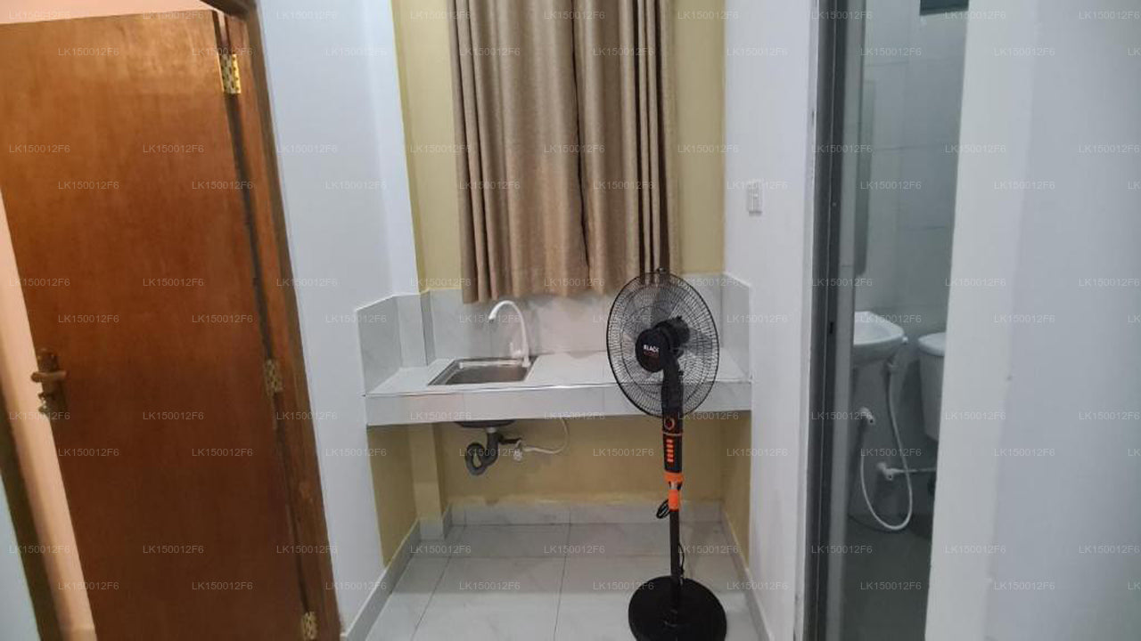 Ceylon Lodge - Airport Transit Hotell & Vandrarhem, Negombo