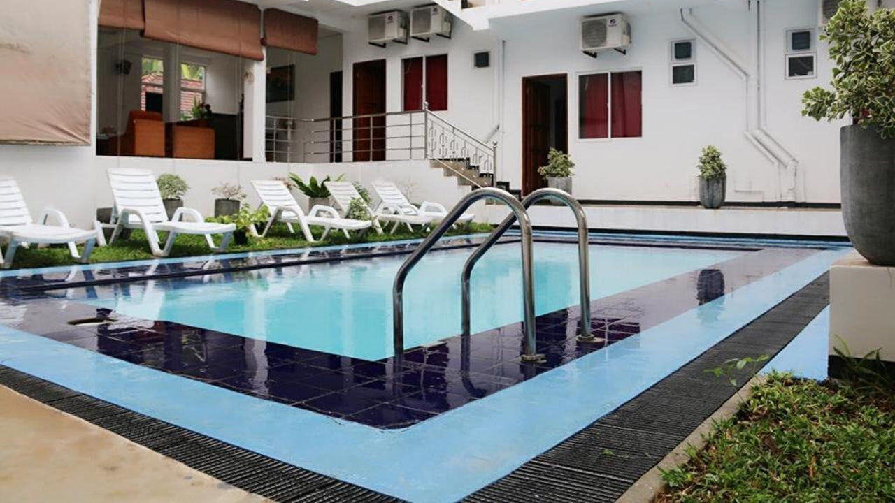 Sea Breeze Hotel, MIrissa