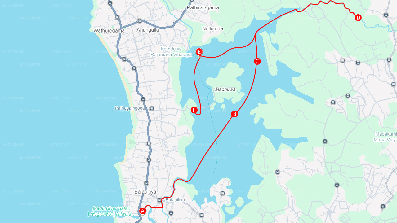 Båtsafari på Madu-floden