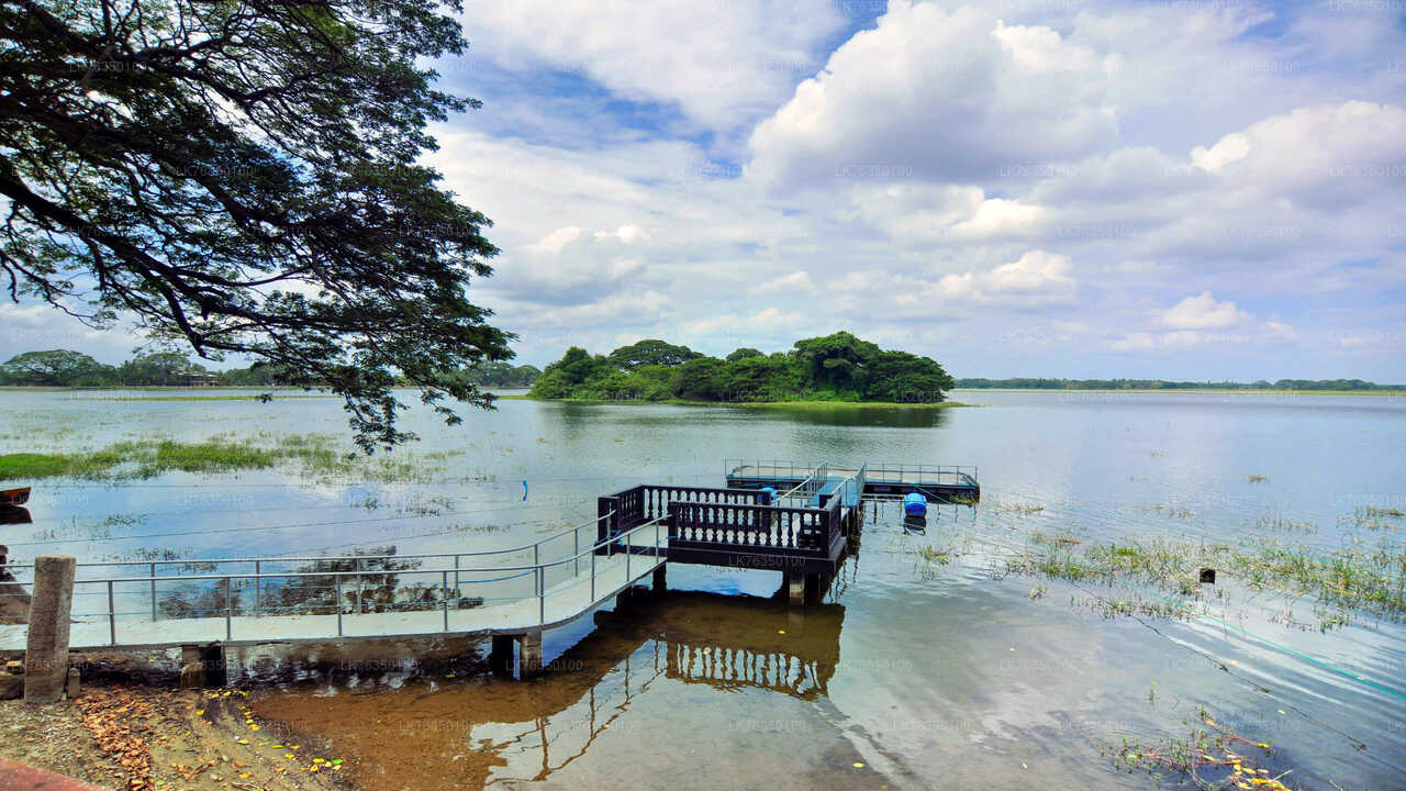 Båttur vid Tissamaharama Lake