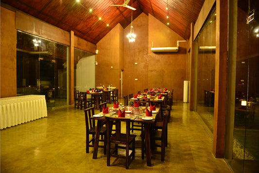 Agbo Hotel, Giritale