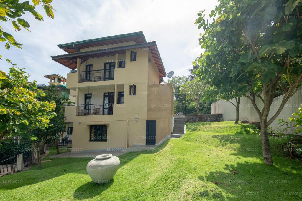 Melheim Kandy Villor, Kandy