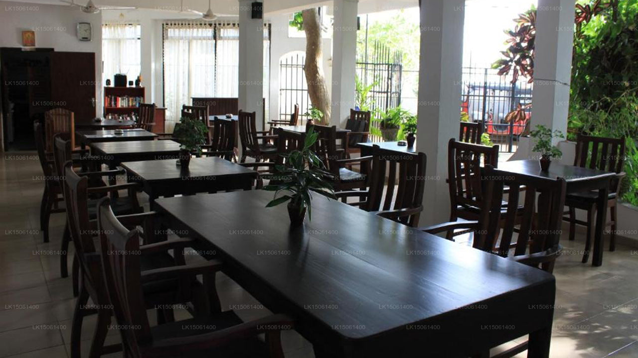 Unawatuna Beach Bungalow Hotel, Unawatuna