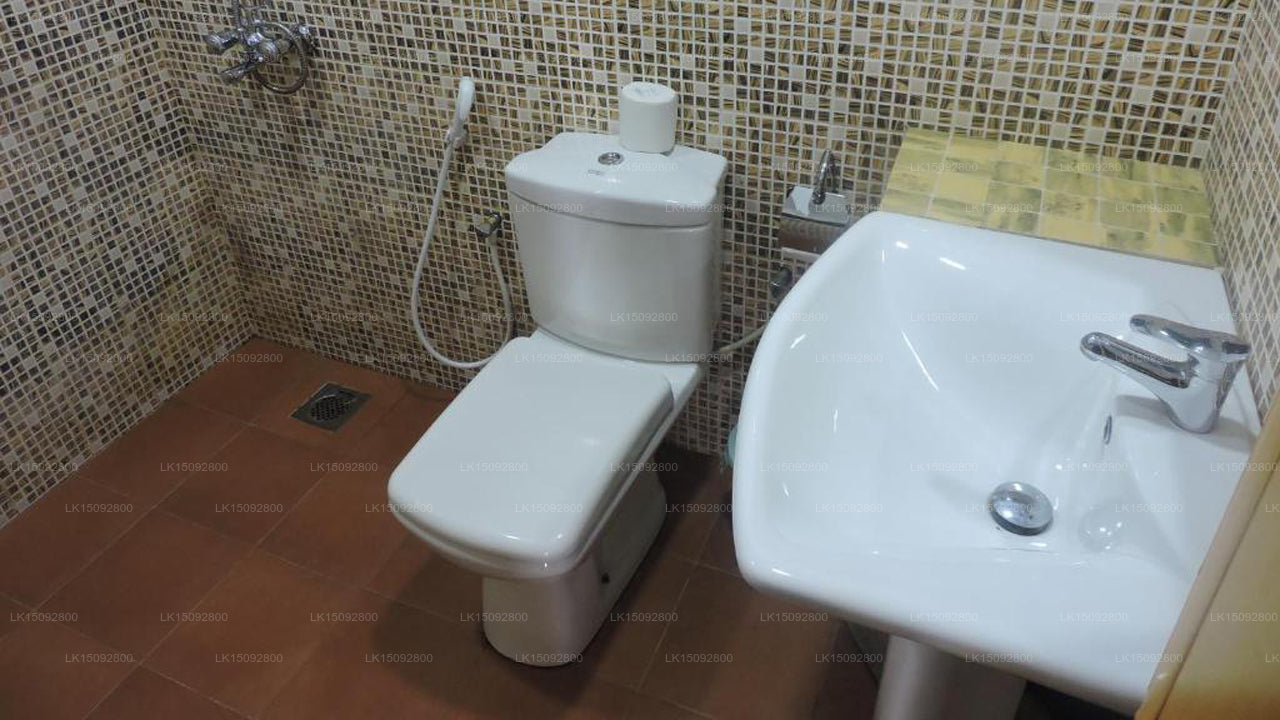 Sea View Beach Hotel, Nilaveli