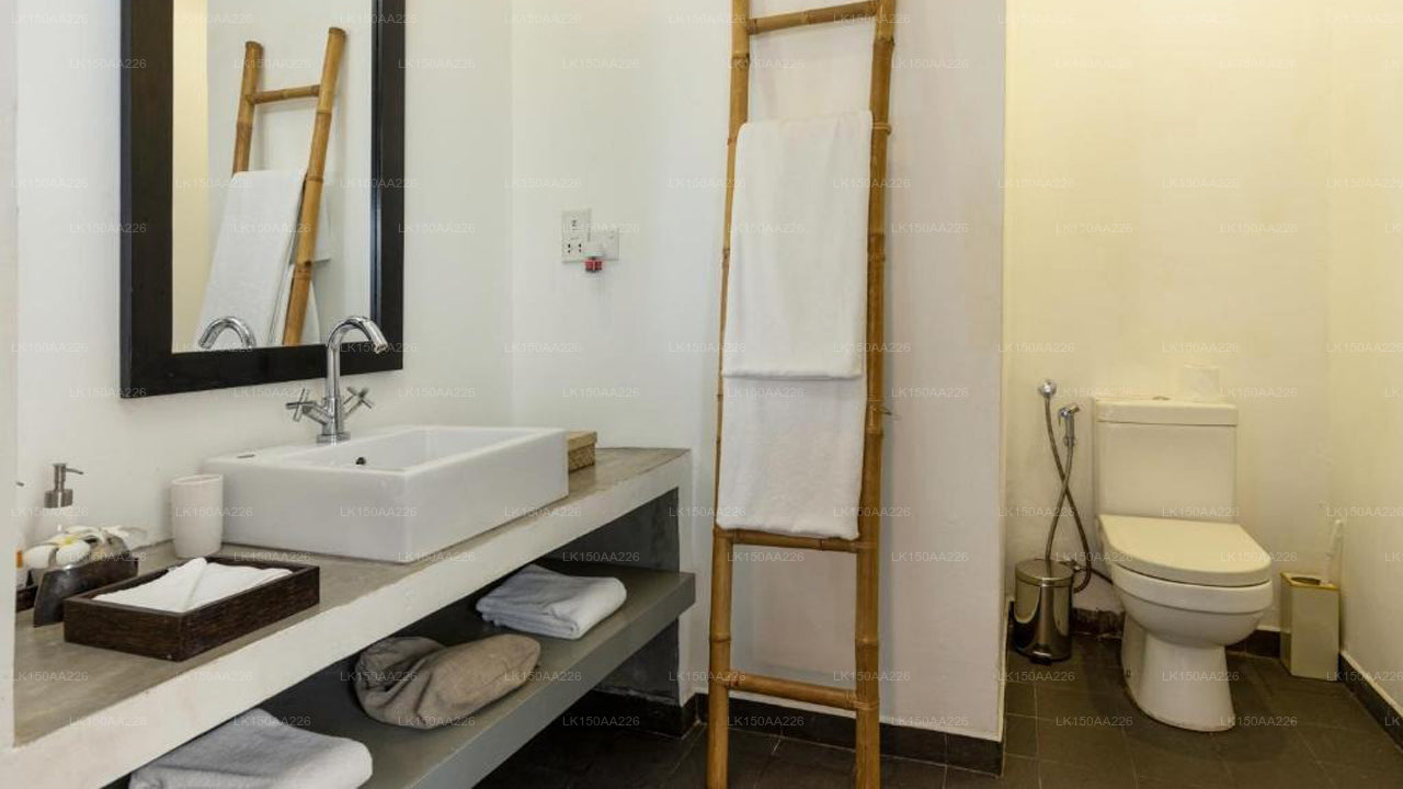 The Villa Bentota by KK Collection