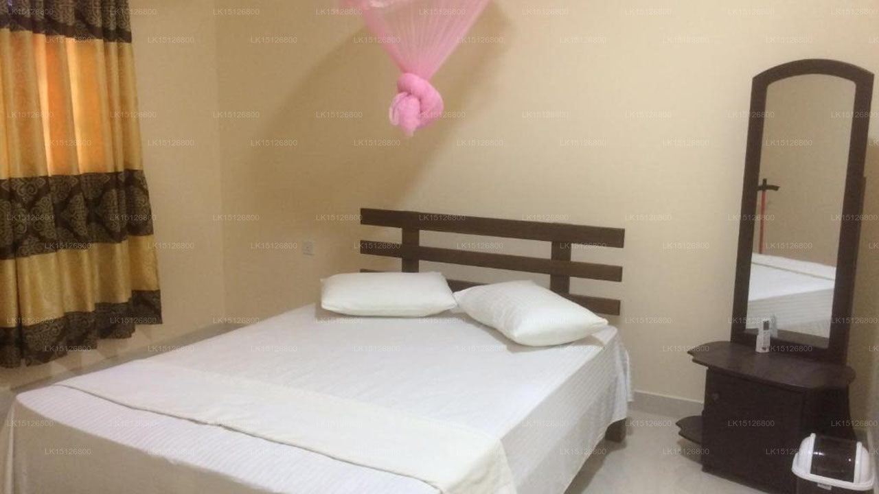 Hotell Surasa, Kurunegala