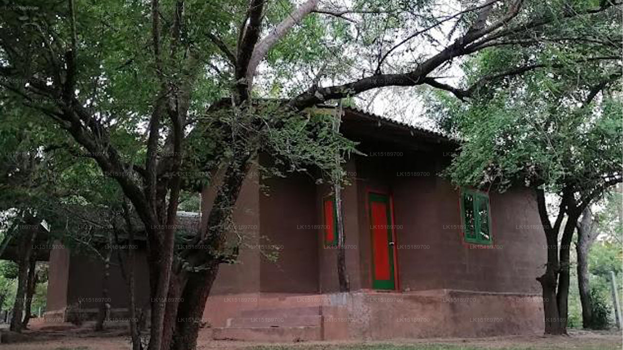 Clay Hut Village, Polonnaruwa