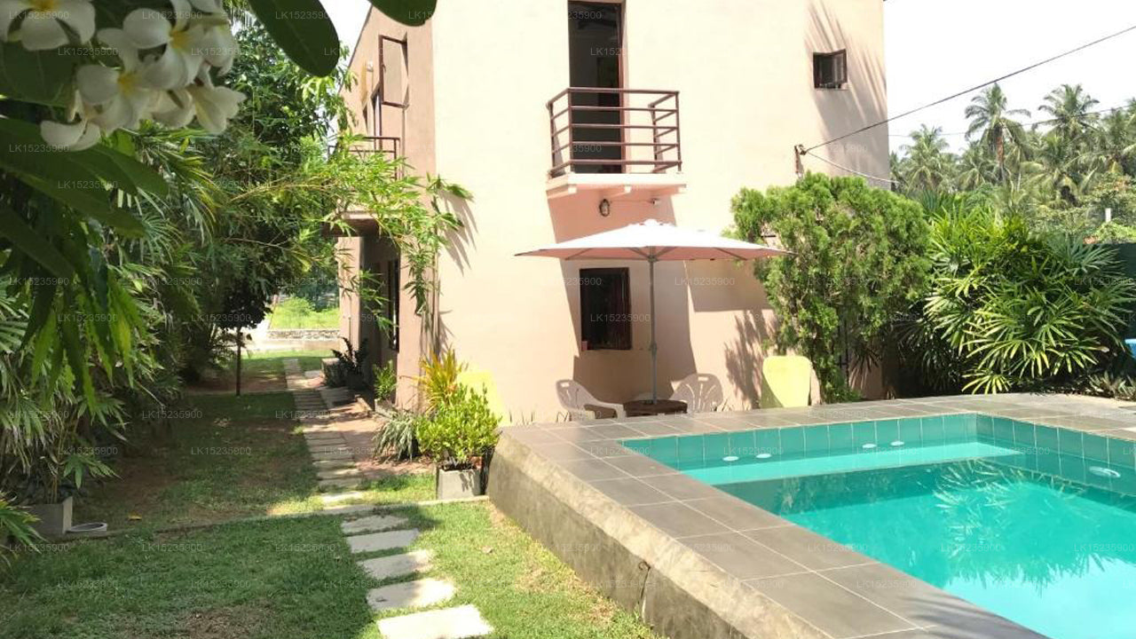 Sri Beach Bungalows And Villa