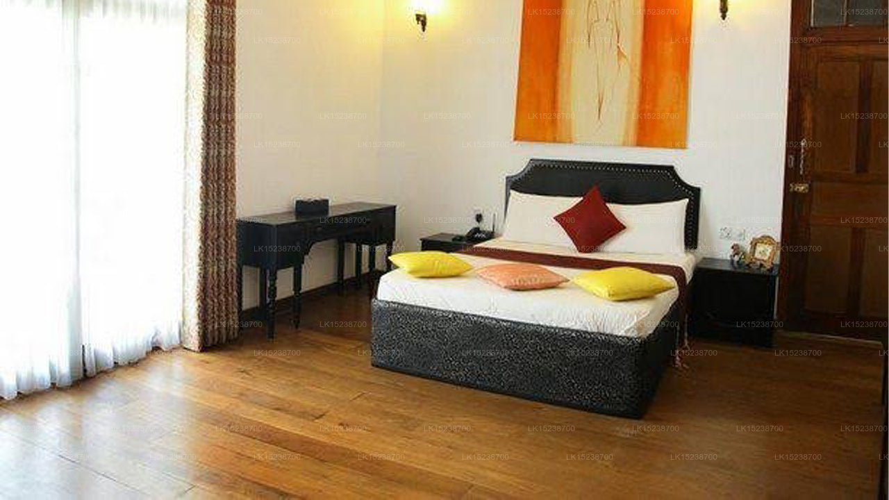 The Sovereign Kandy, Kandy