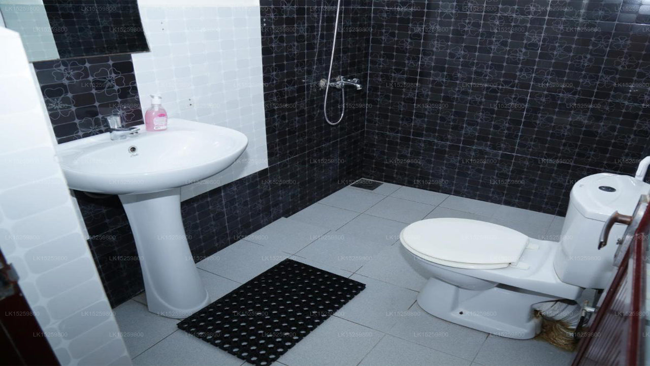 Dyke Rest, Trincomalee