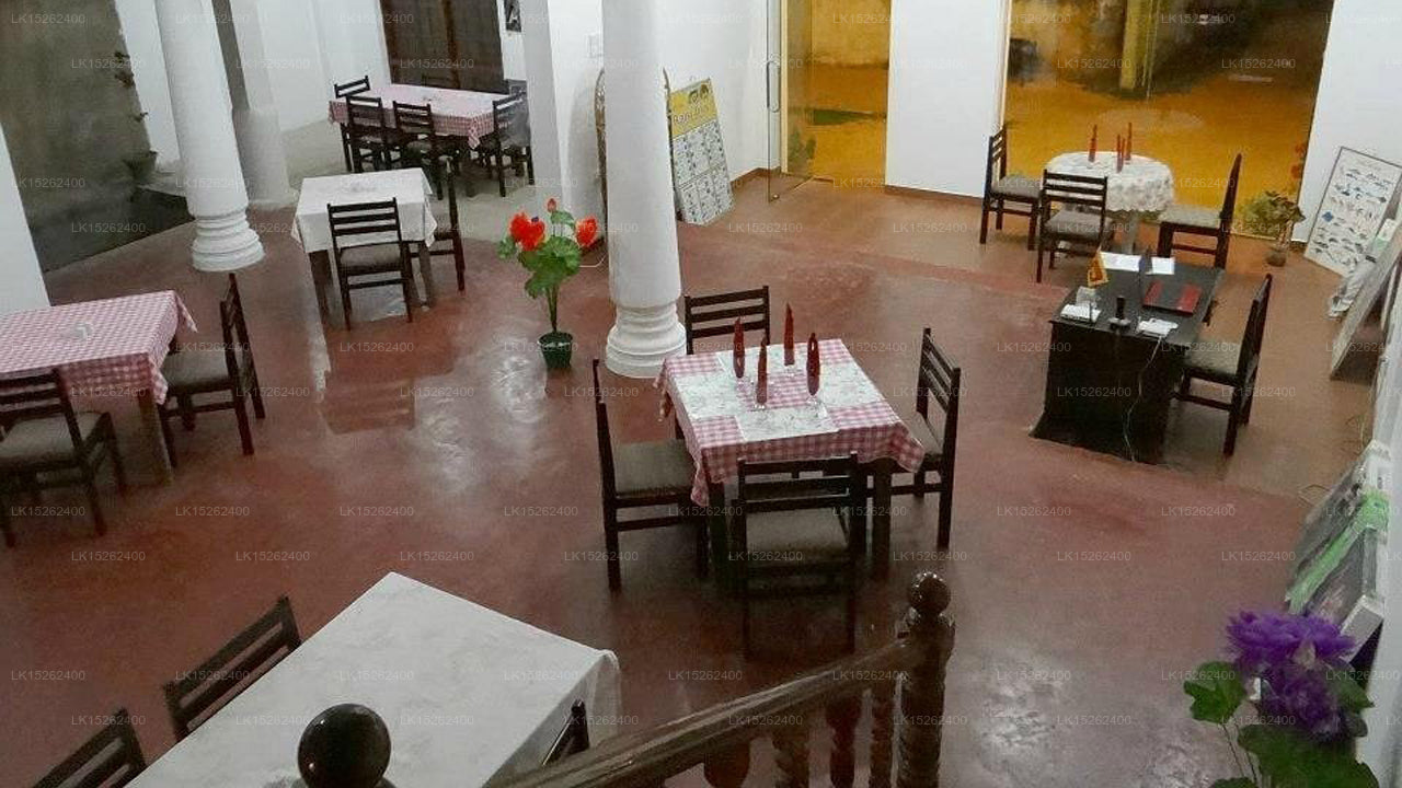 Negombo Travellers Inn, Negombo