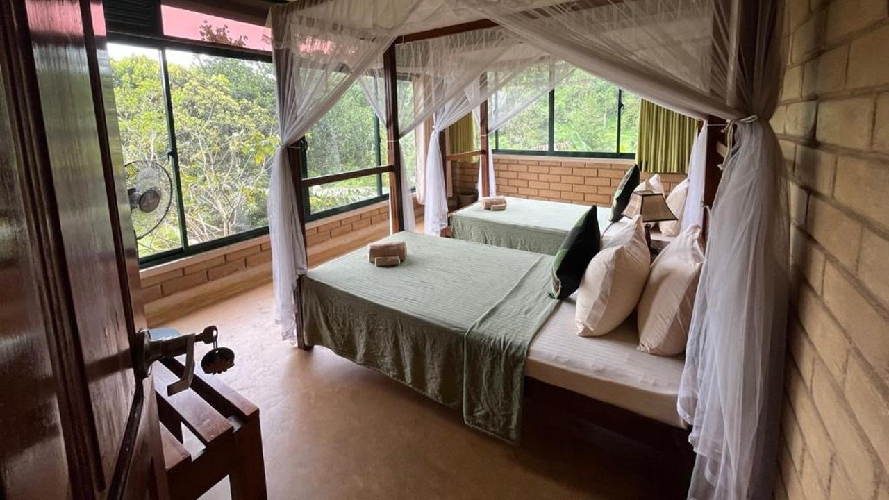 Sanatha Suwaya, Kandy