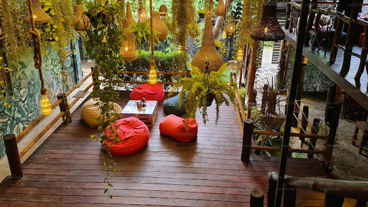 Unwind Restaurant & Hostel, Ktunayaka