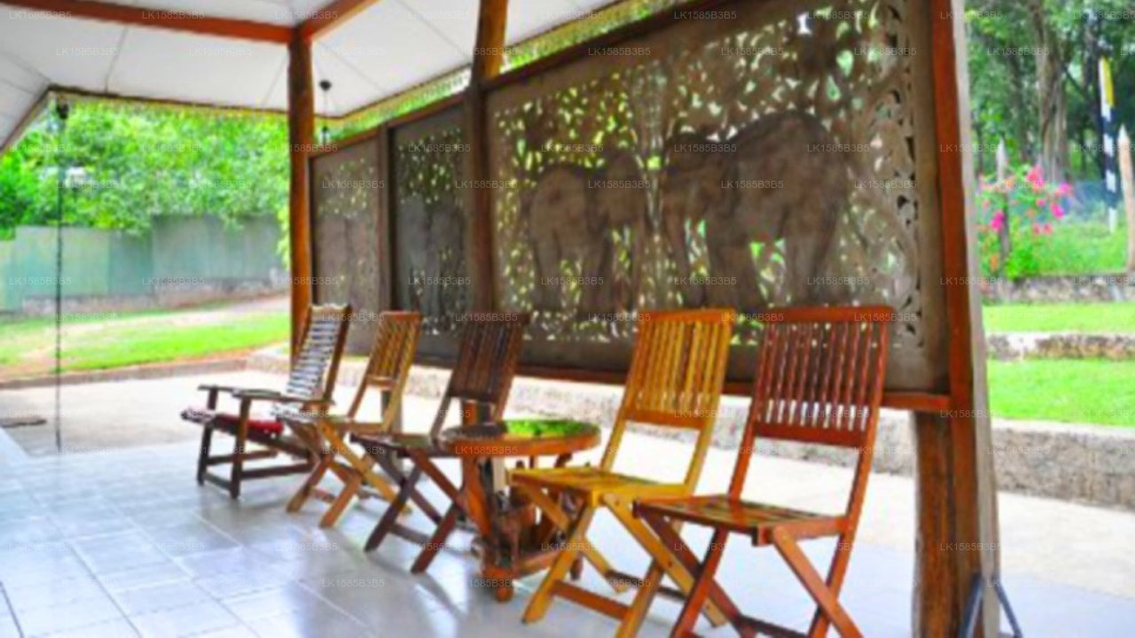 Ran Hiru Family Bungalow, Minneriya