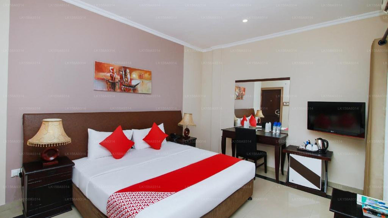 OYO 317 Choy's Waterfront Residence, Negombo