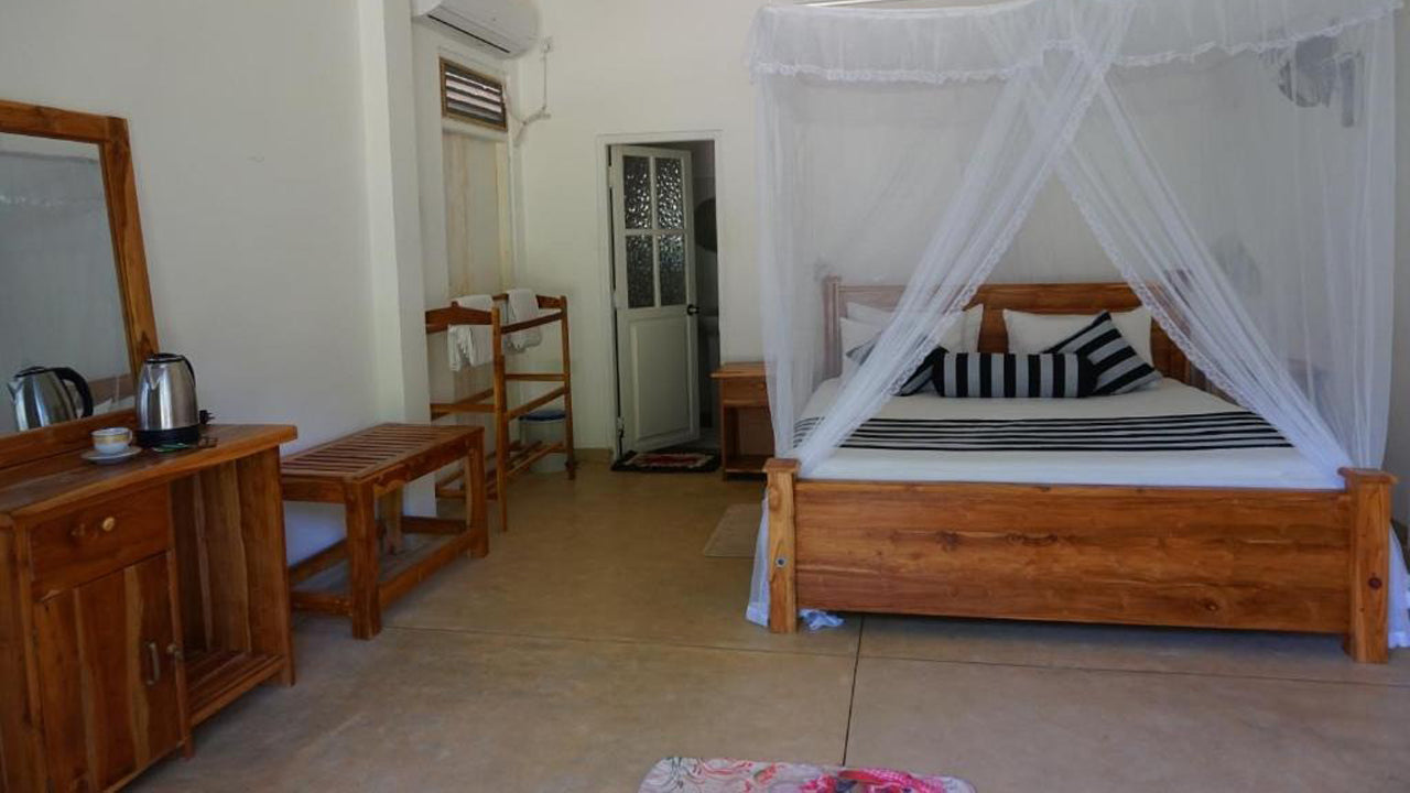 Blue Lake Ridge, Maduru Oya