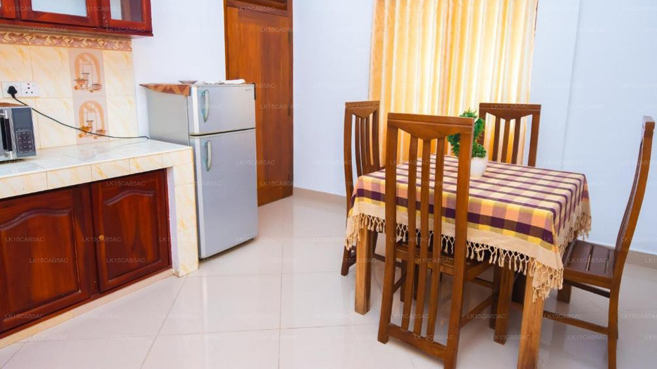 Shyni Tourist Guesthouse, Hikkaduwa