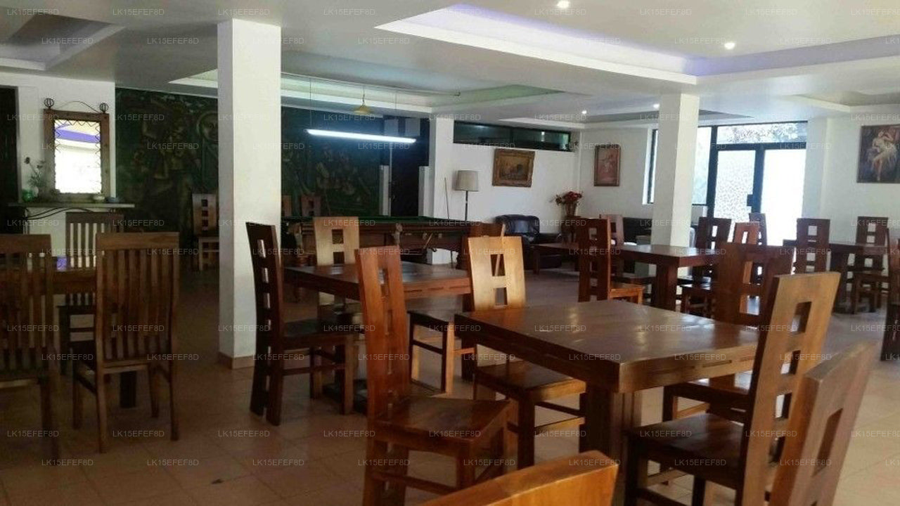 Aubrona Hotel, Wttala