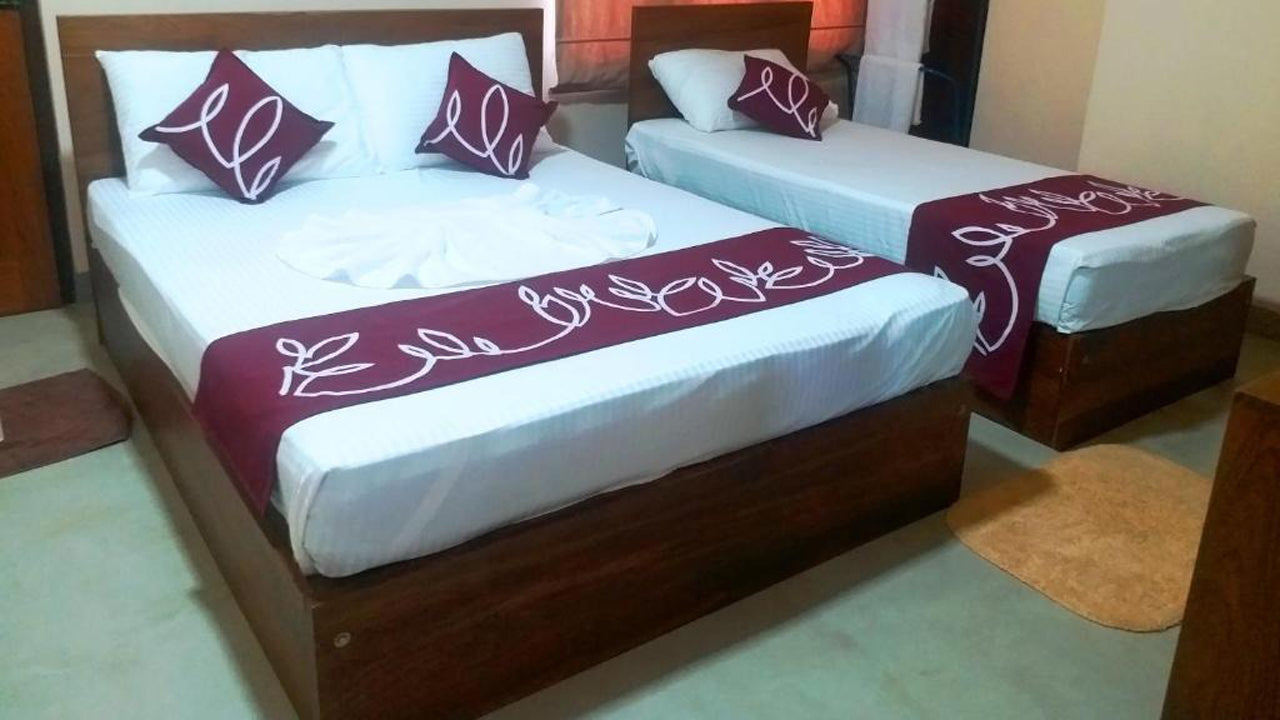 Honey Tree, Polonnaruwa