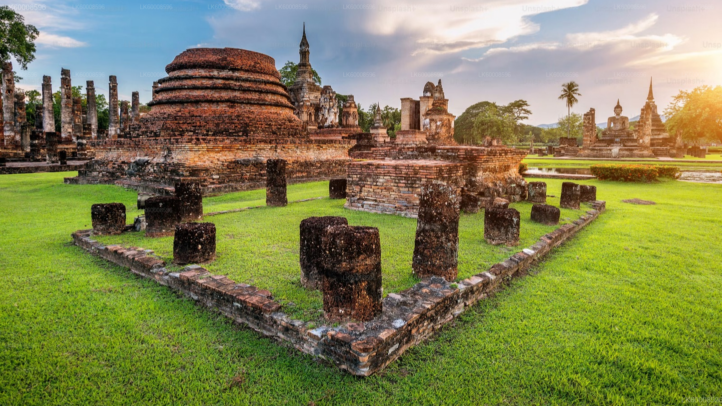Anuradhapura and Polonnaruwa Ancient Cities Tour from Pasikuda