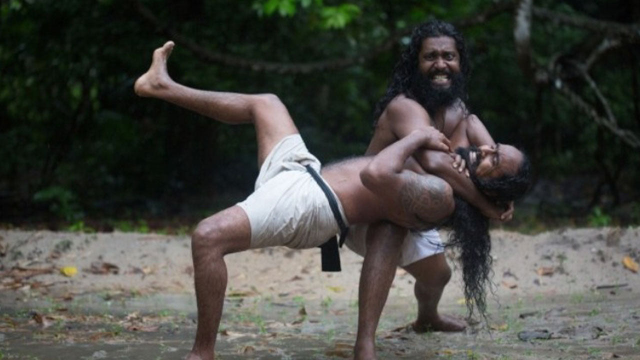 Angampora Show med Rana Bera från Habarana