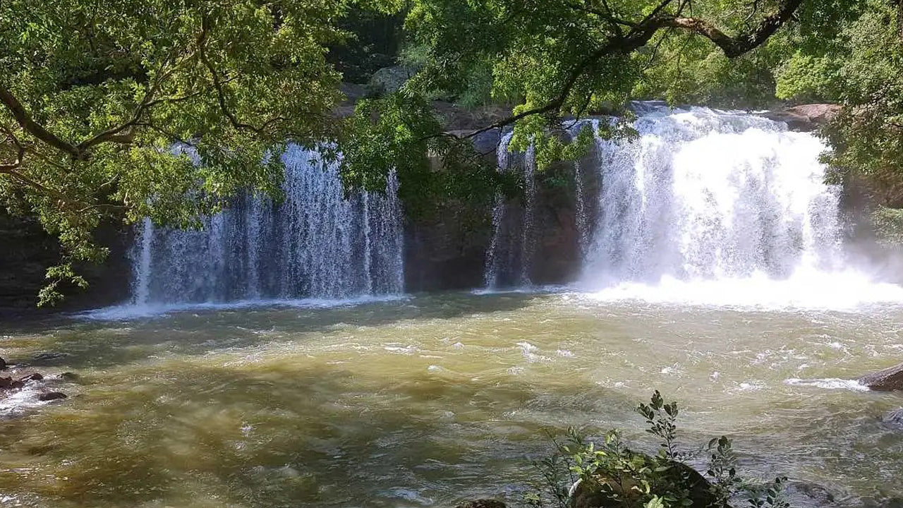 Explore 7 Majestic Waterfalls by Jeep