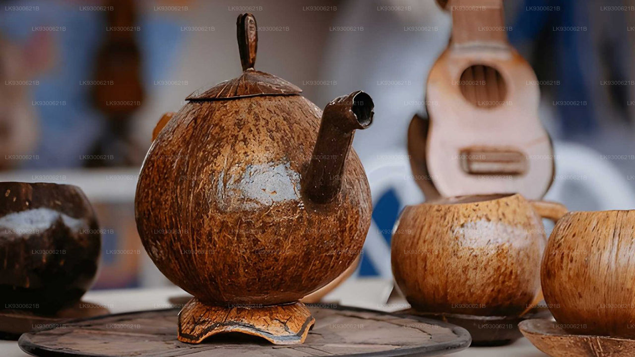 Praktiska kokosnöts- och bambuhantverksupplevelser från Sigiriya