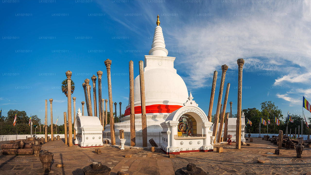 Wild Wonders och Sacred Spaces Tour från Galle (2 Dagar)