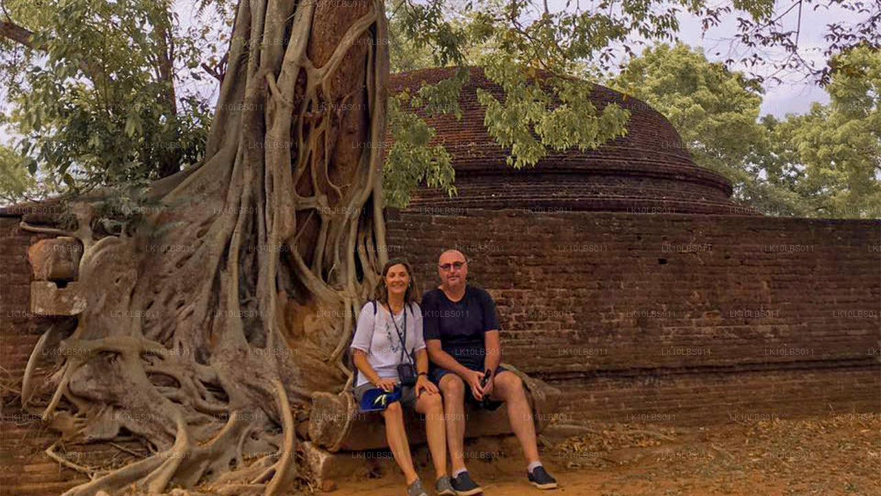 East Explorer (21 dagar)