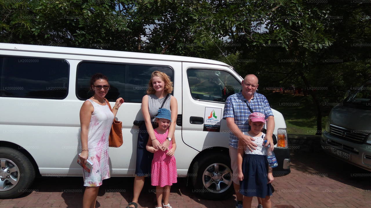 Chaufförsdriven standard skåpbilsuthyrning