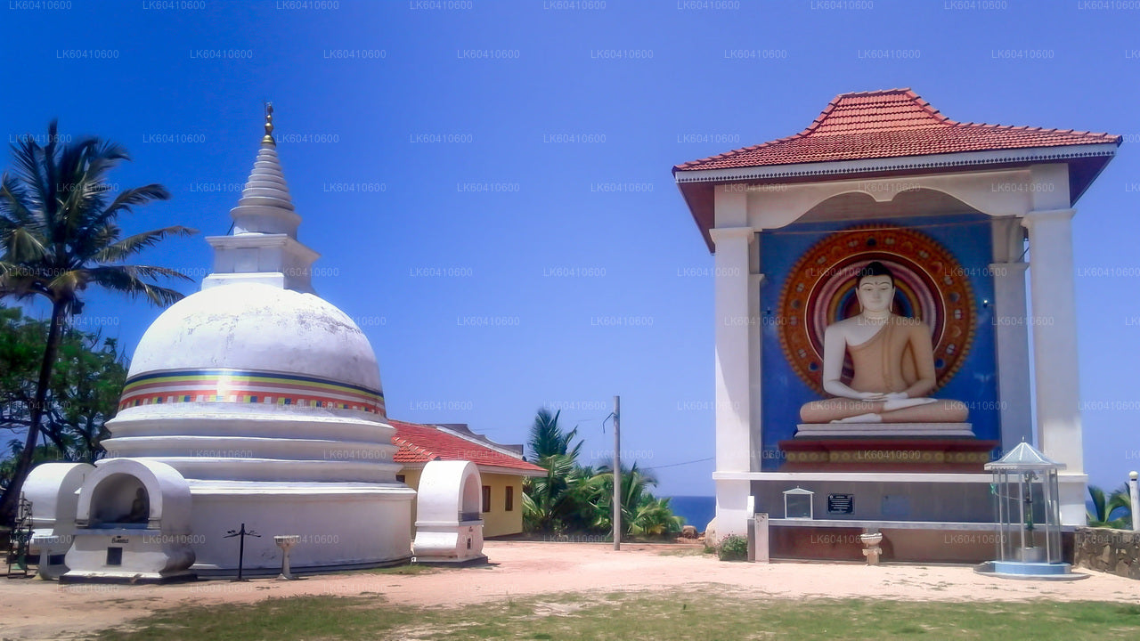 Dolda tempel och avskilda kustlinjer från Unawatuna