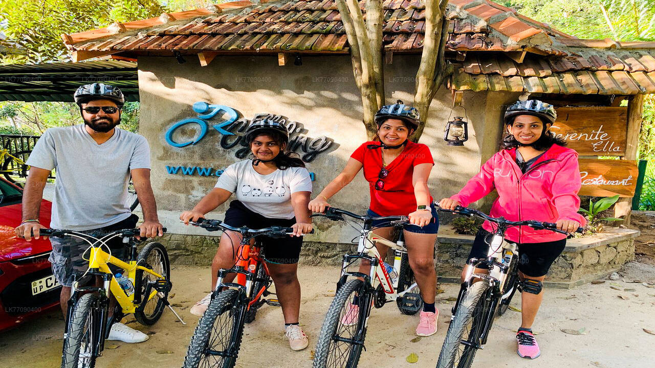 Upptäck antika Ella med cykel från Ella